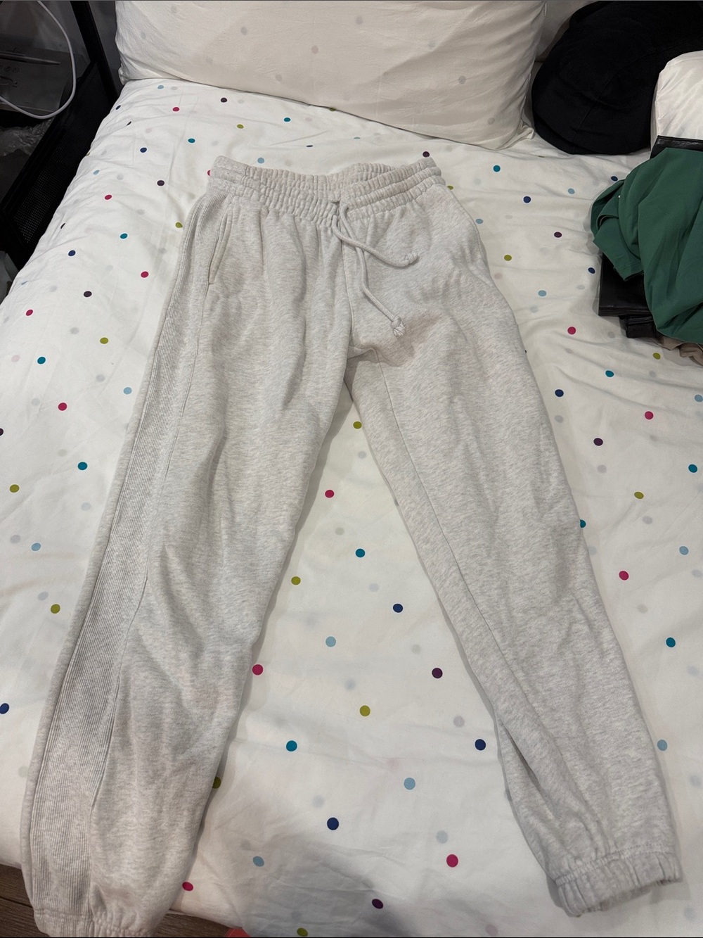 TNA Light Gray Women’s boyfriend Joggers XS